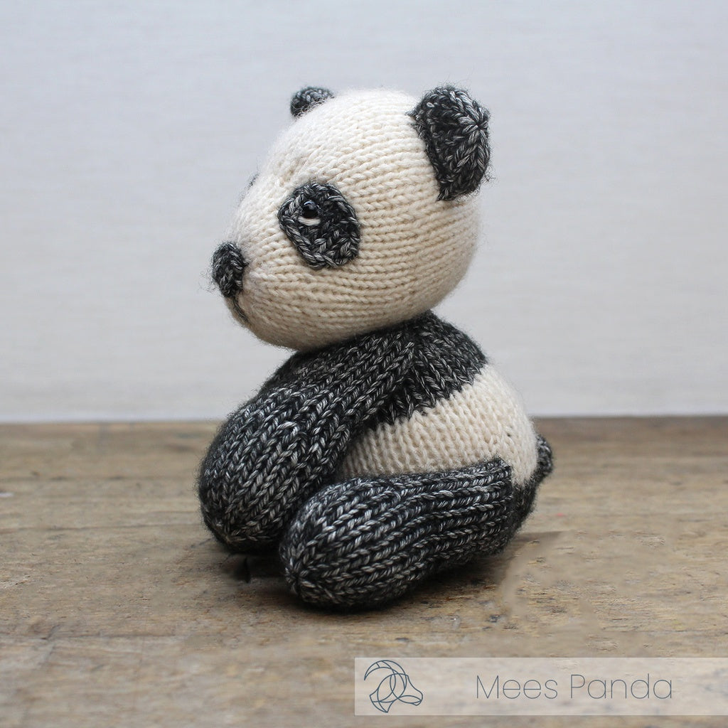 Hardicraft Knitting Kit - Mees Panda