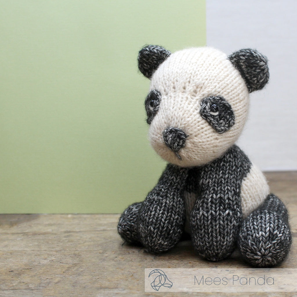 Hardicraft Knitting Kit - Mees Panda