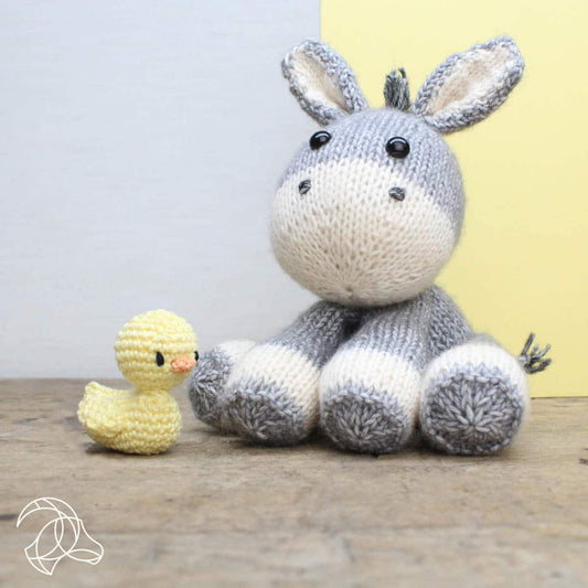 Hardicraft Knitting Kit - Lente Donkey