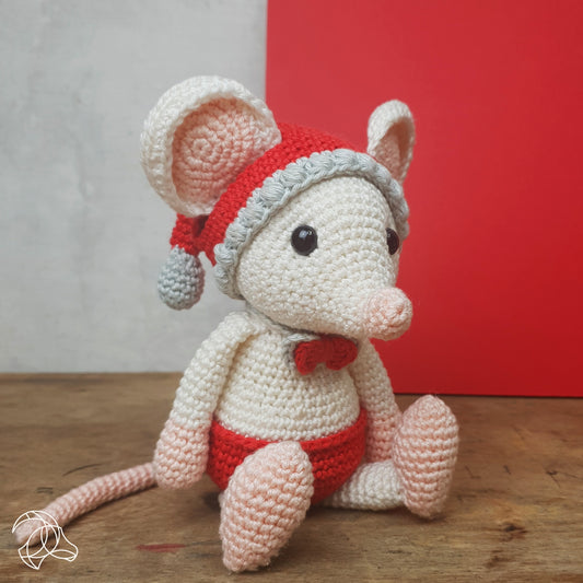 Hardicraft Crochet Kit - Christmas Mouse